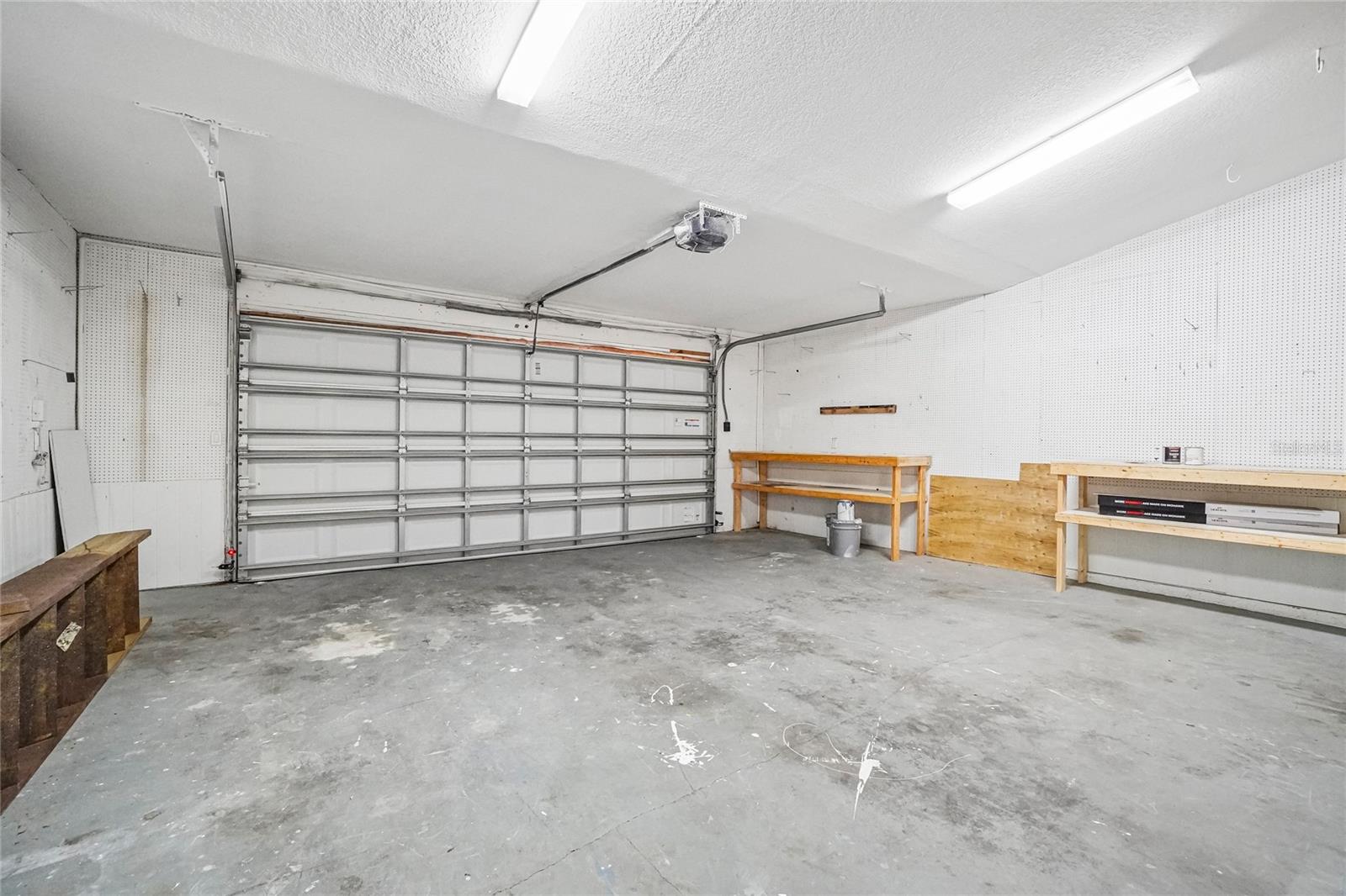 5609 Executive Dr Property Photo 37
