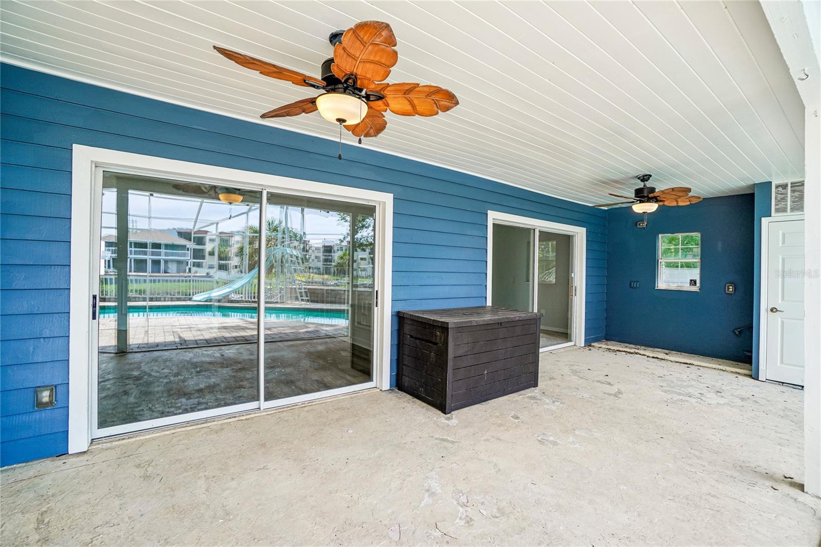 5609 Executive Dr Property Photo 57