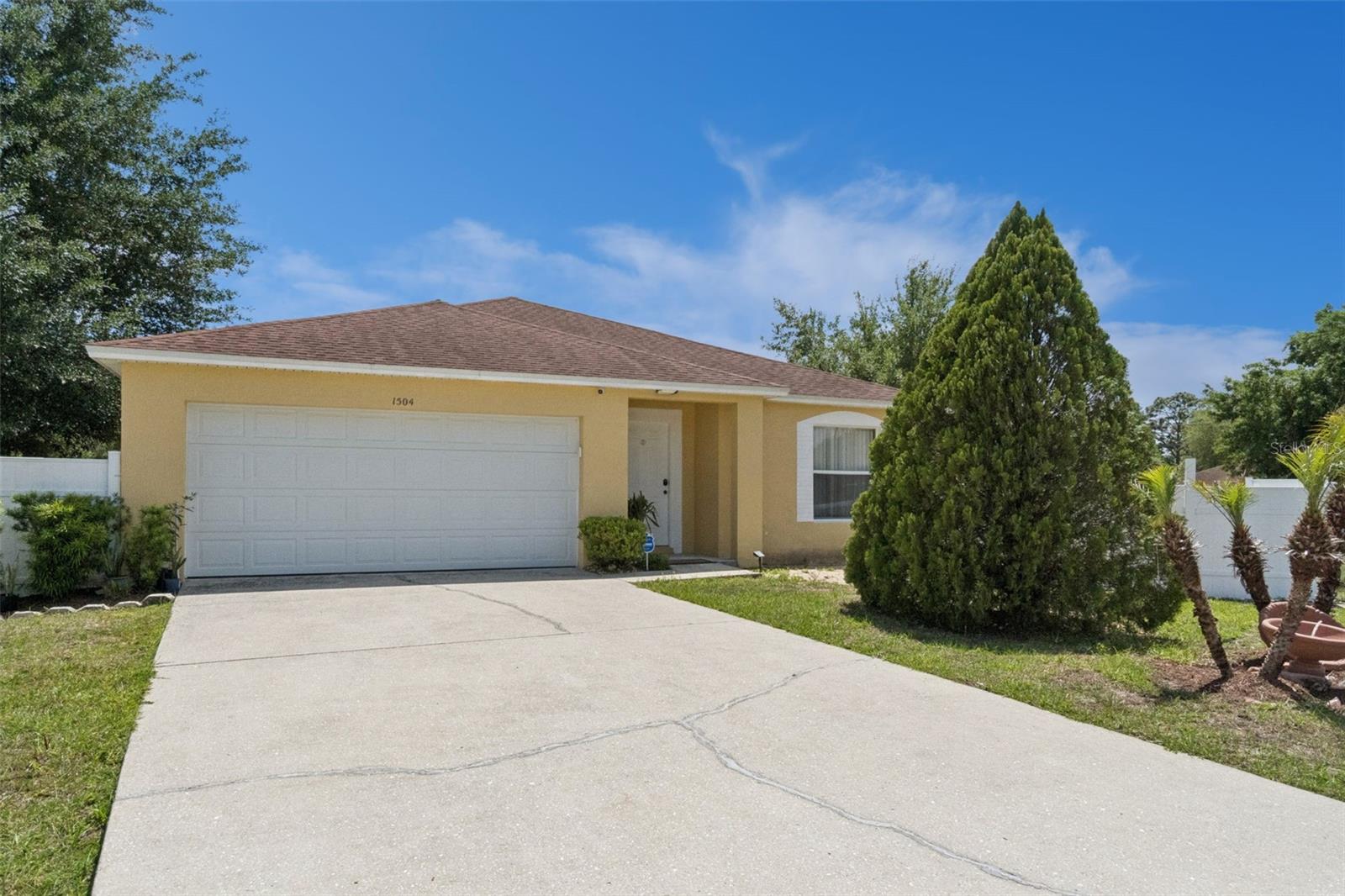 1504 FORT MEADE PL Property Photo 1