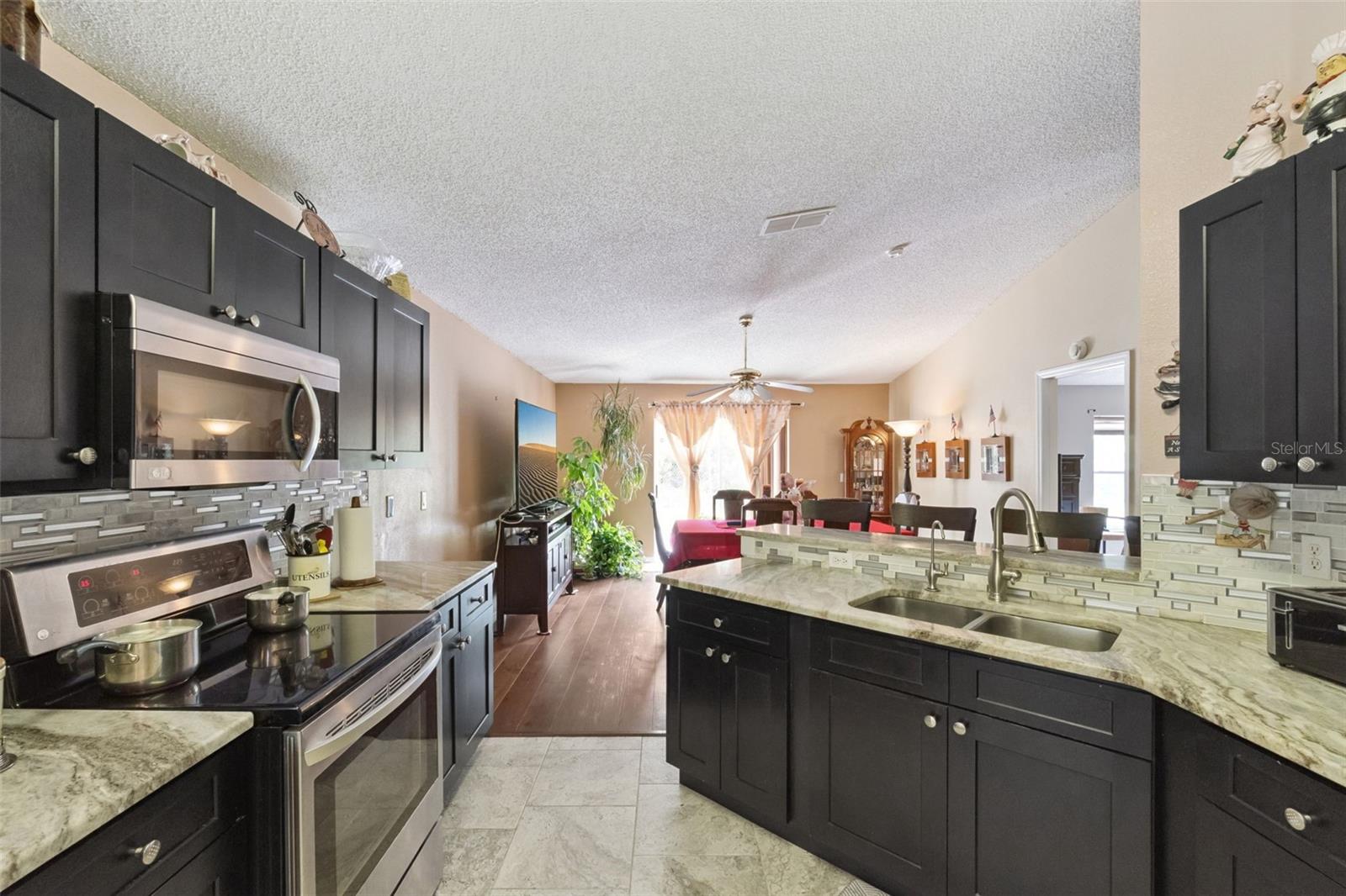 1504 Fort Meade Pl Property Photo 6