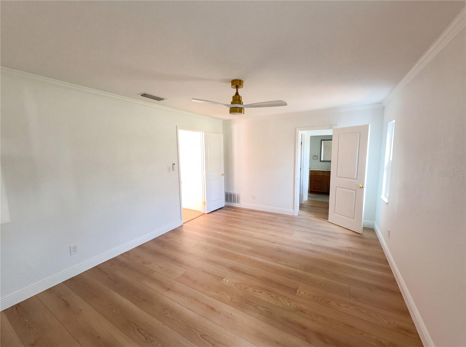 51 Oakleigh Ln Property Photo 4