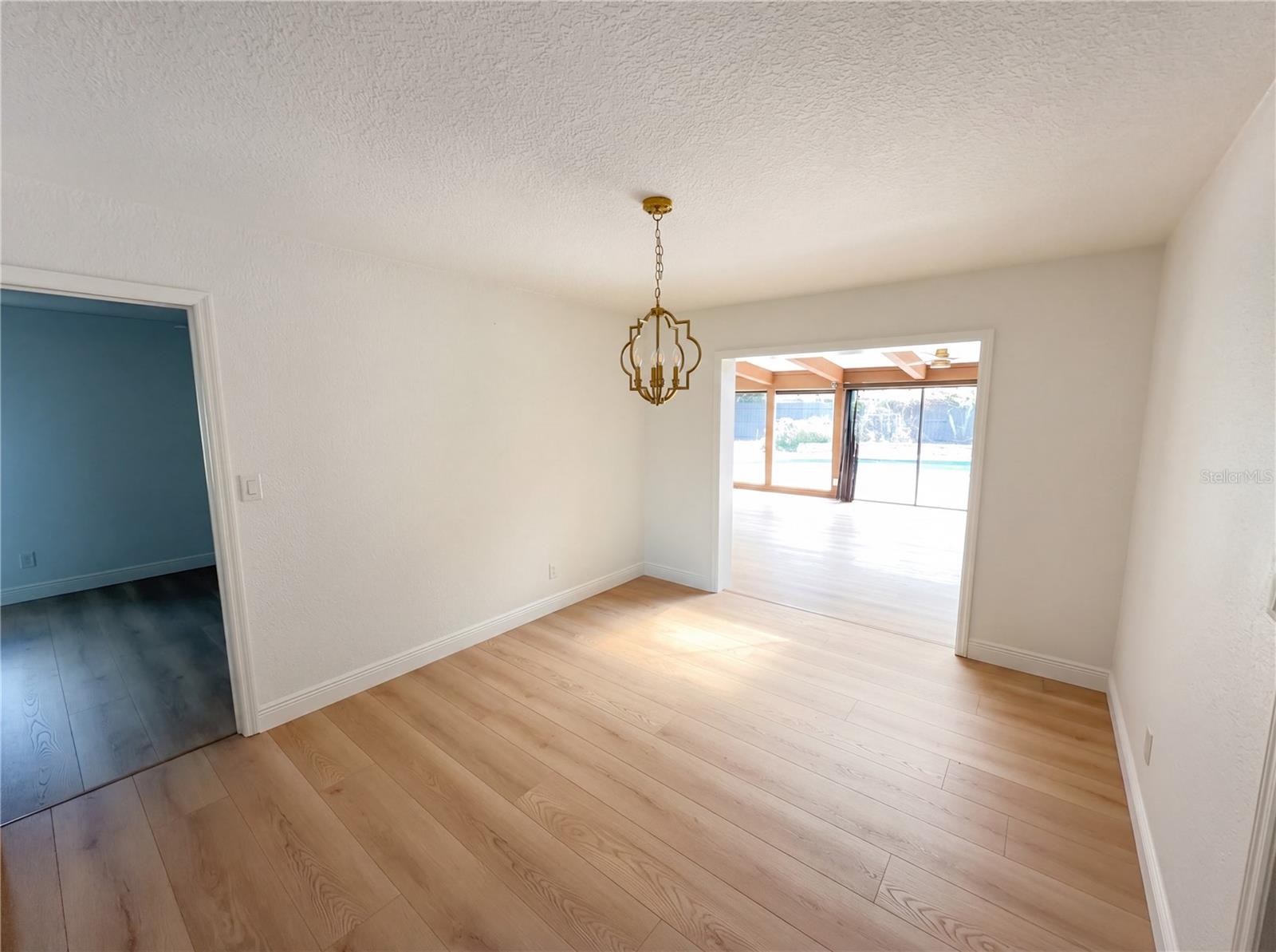 51 Oakleigh Ln Property Photo 17