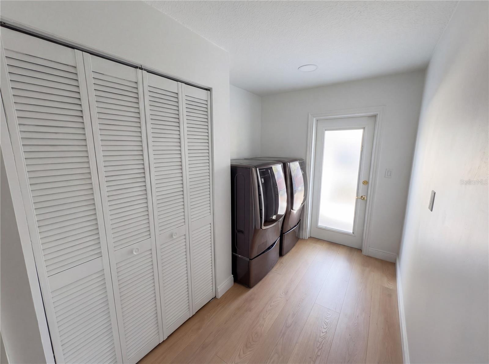 51 Oakleigh Ln Property Photo 21