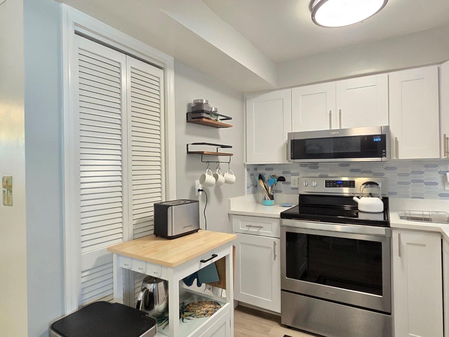 7605 Ridgewood Ave #11-1 Property Photo 20