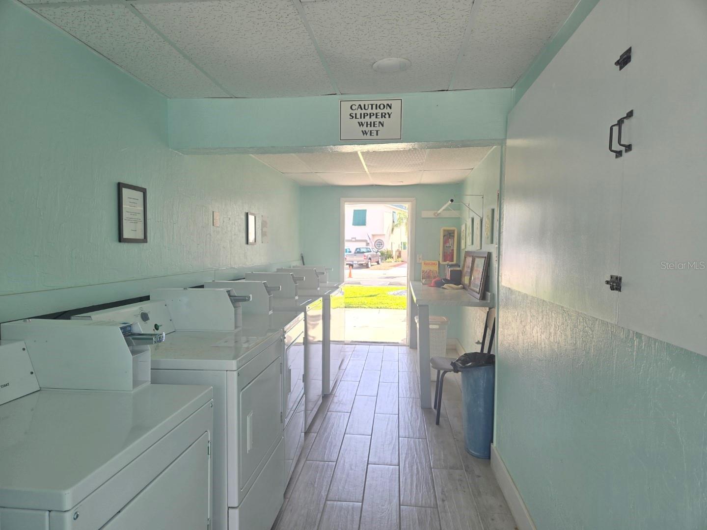 7605 Ridgewood Ave #11-1 Property Photo 38