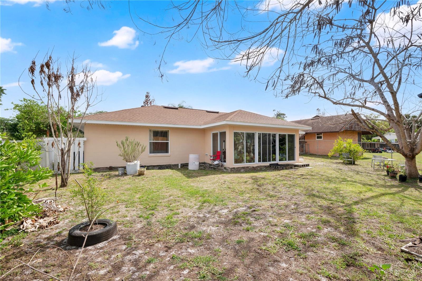 18 Angeles Rd Property Photo 19