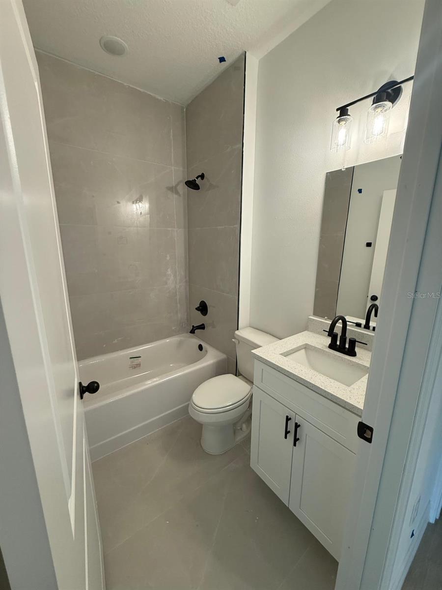 1659 W Belen Dr Property Photo 9