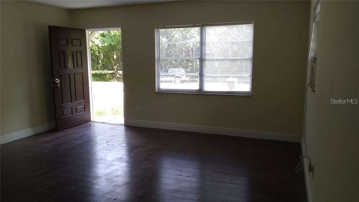 5036 College Property Photo 7