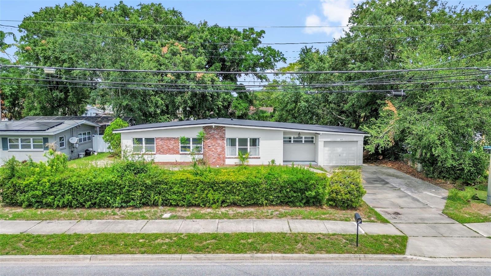 417 N Tampa Ave Property Photo 1