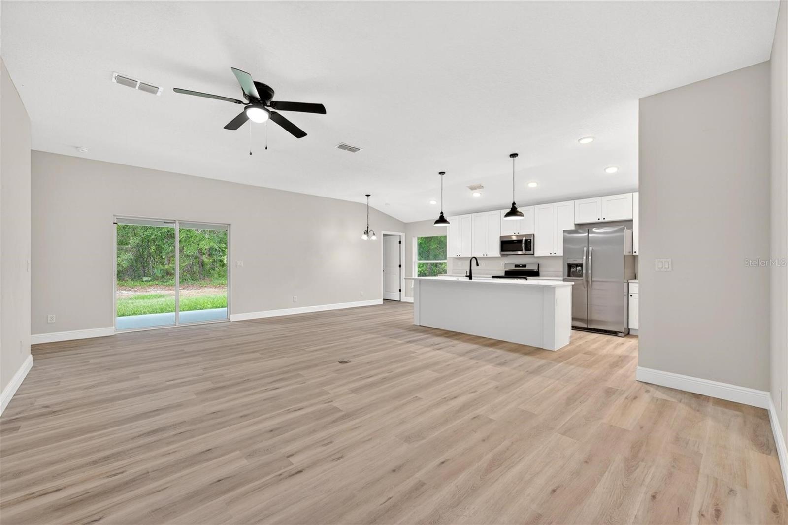 2132 Pine Meadows Golf Course Rd Property Photo 3