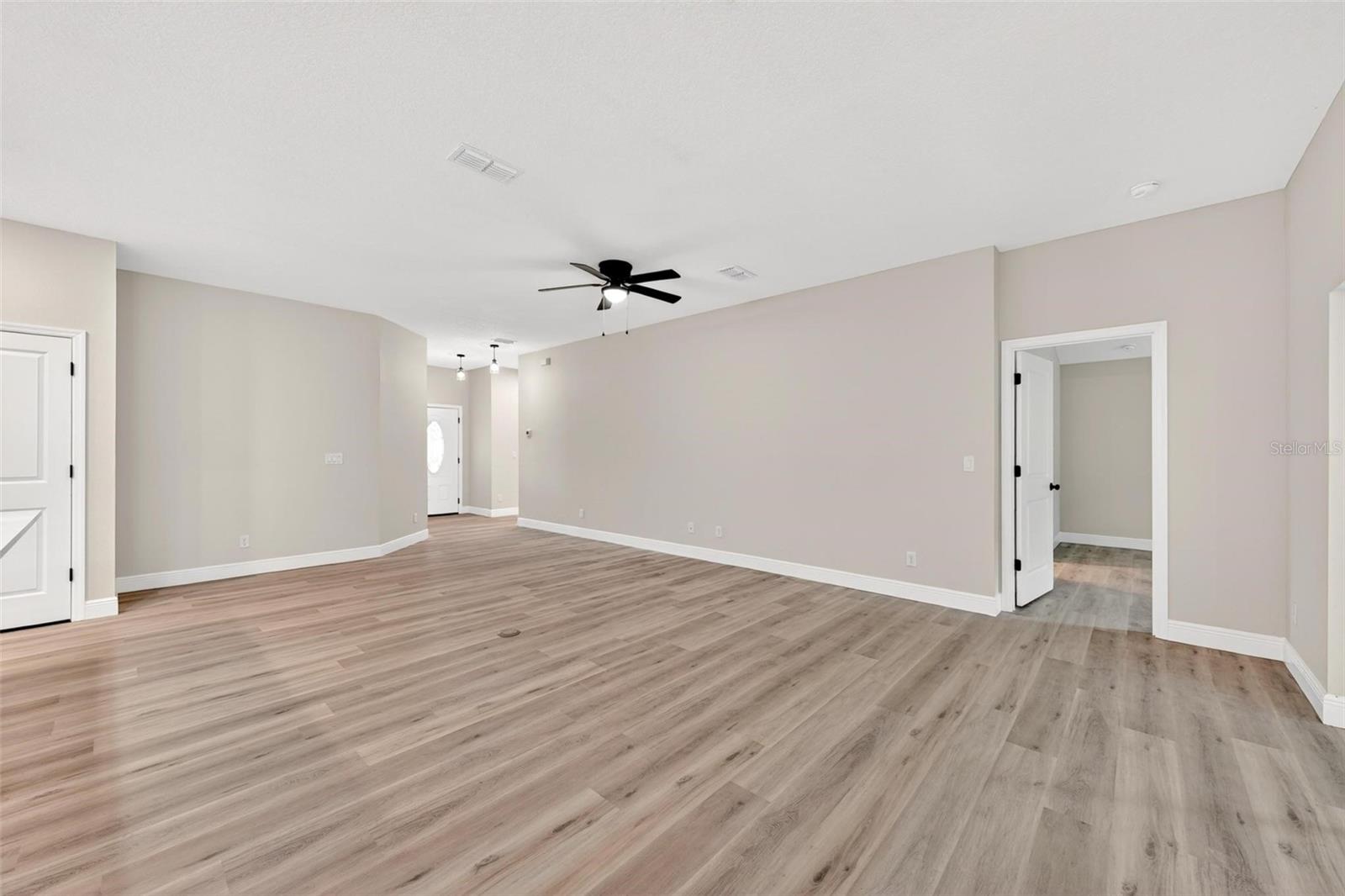 2132 Pine Meadows Golf Course Rd Property Photo 4