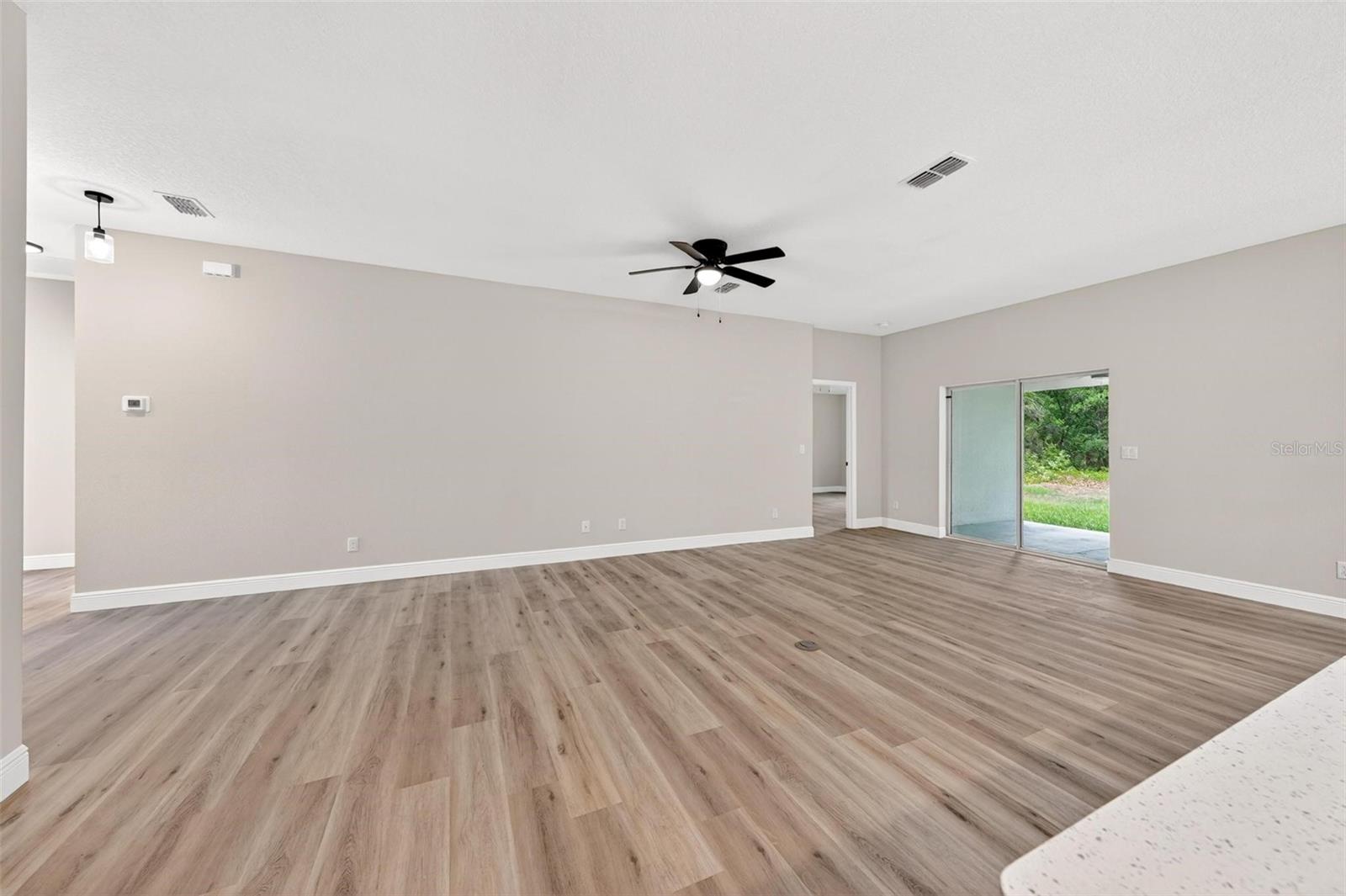 2132 Pine Meadows Golf Course Rd Property Photo 5
