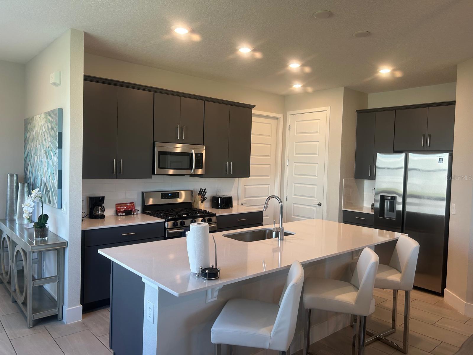O6399535 Property Photo 4