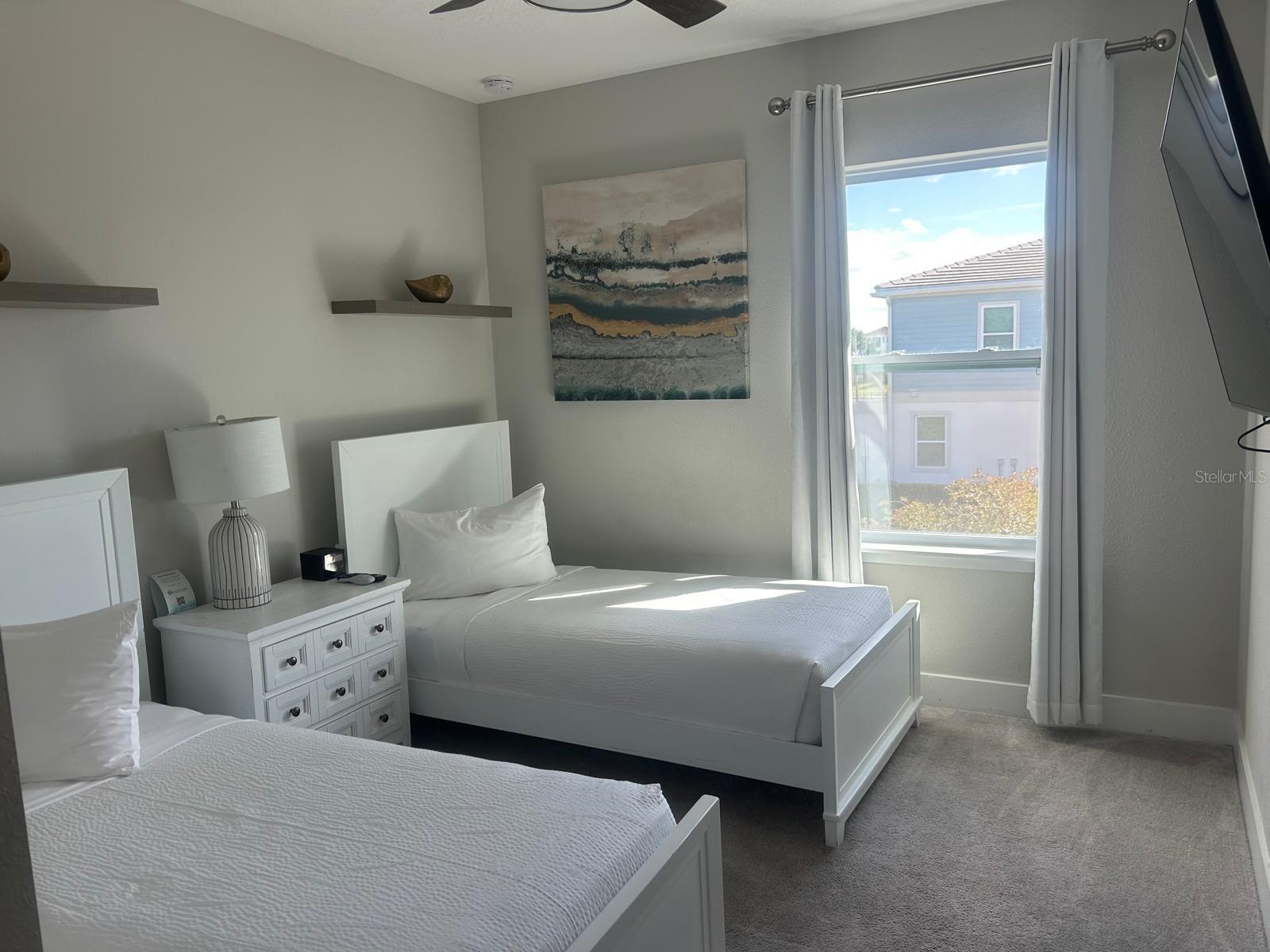 O6399535 Property Photo 15