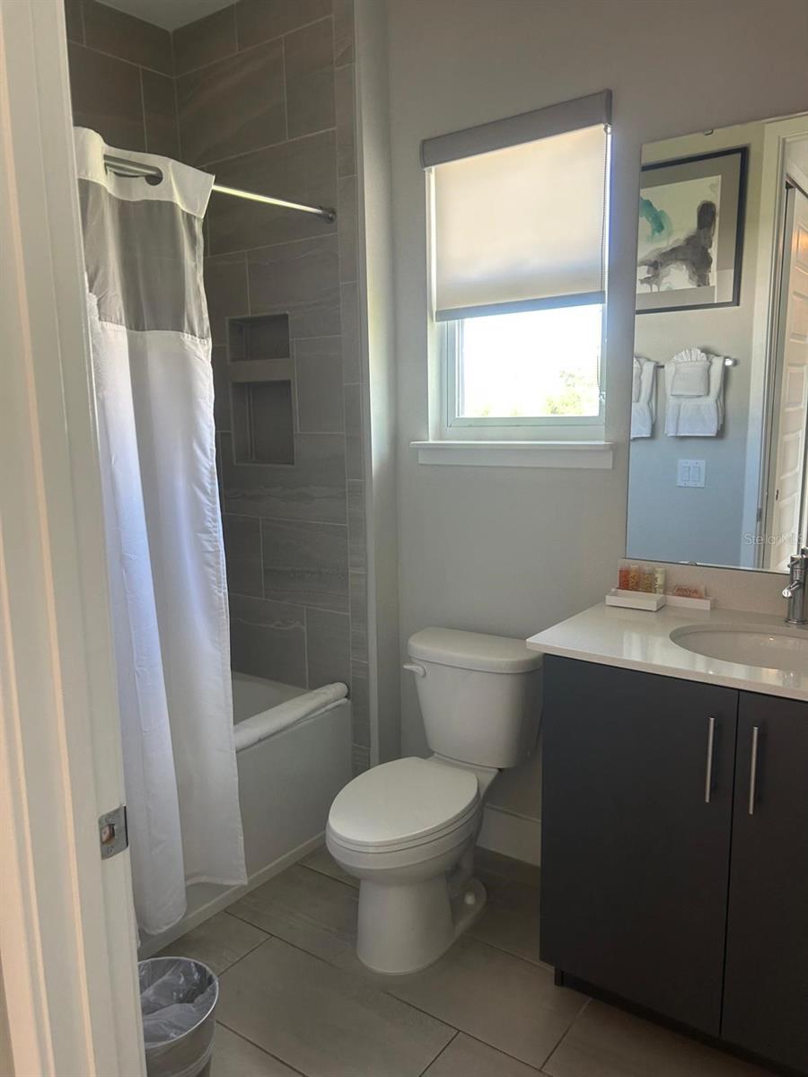 O6399535 Property Photo 16