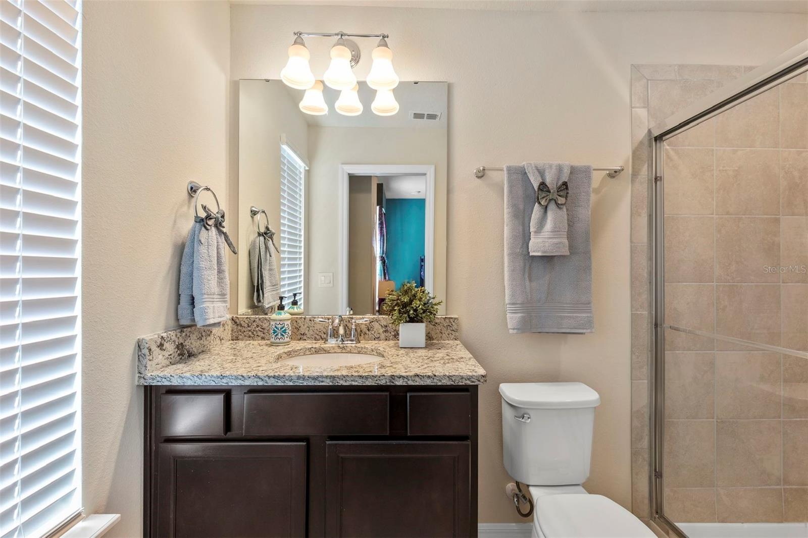 7195 Oakmoss Loop Property Photo 14