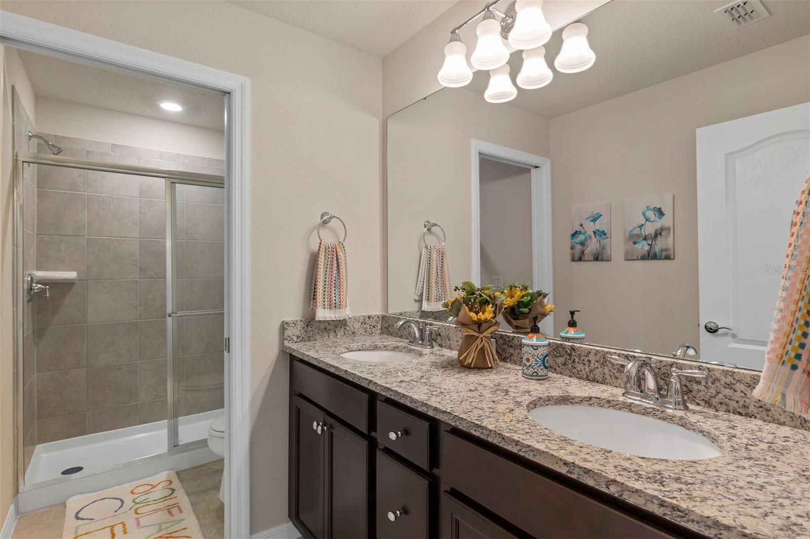 7195 Oakmoss Loop Property Photo 24