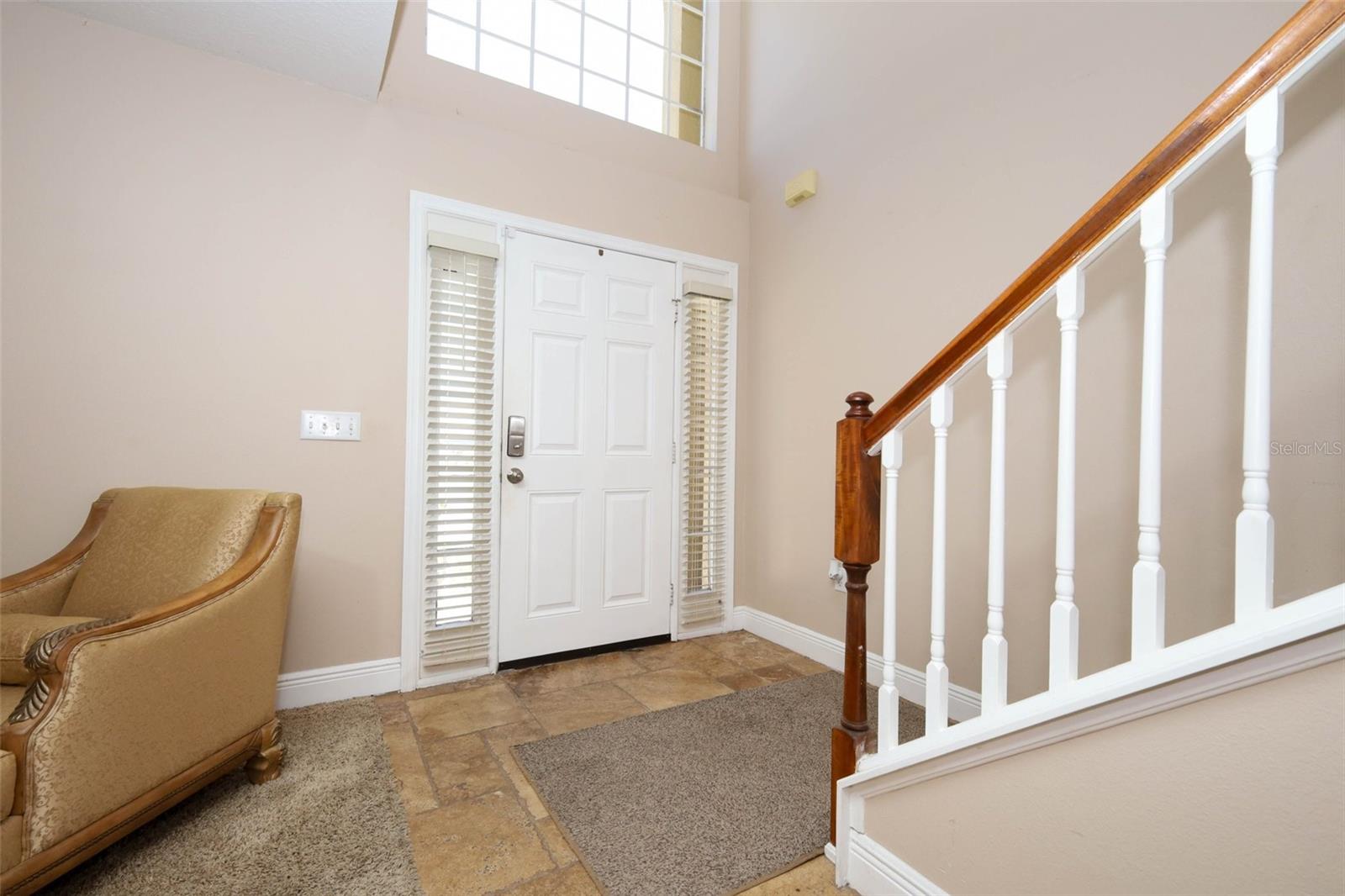 210 Pinefield Dr Property Photo 4