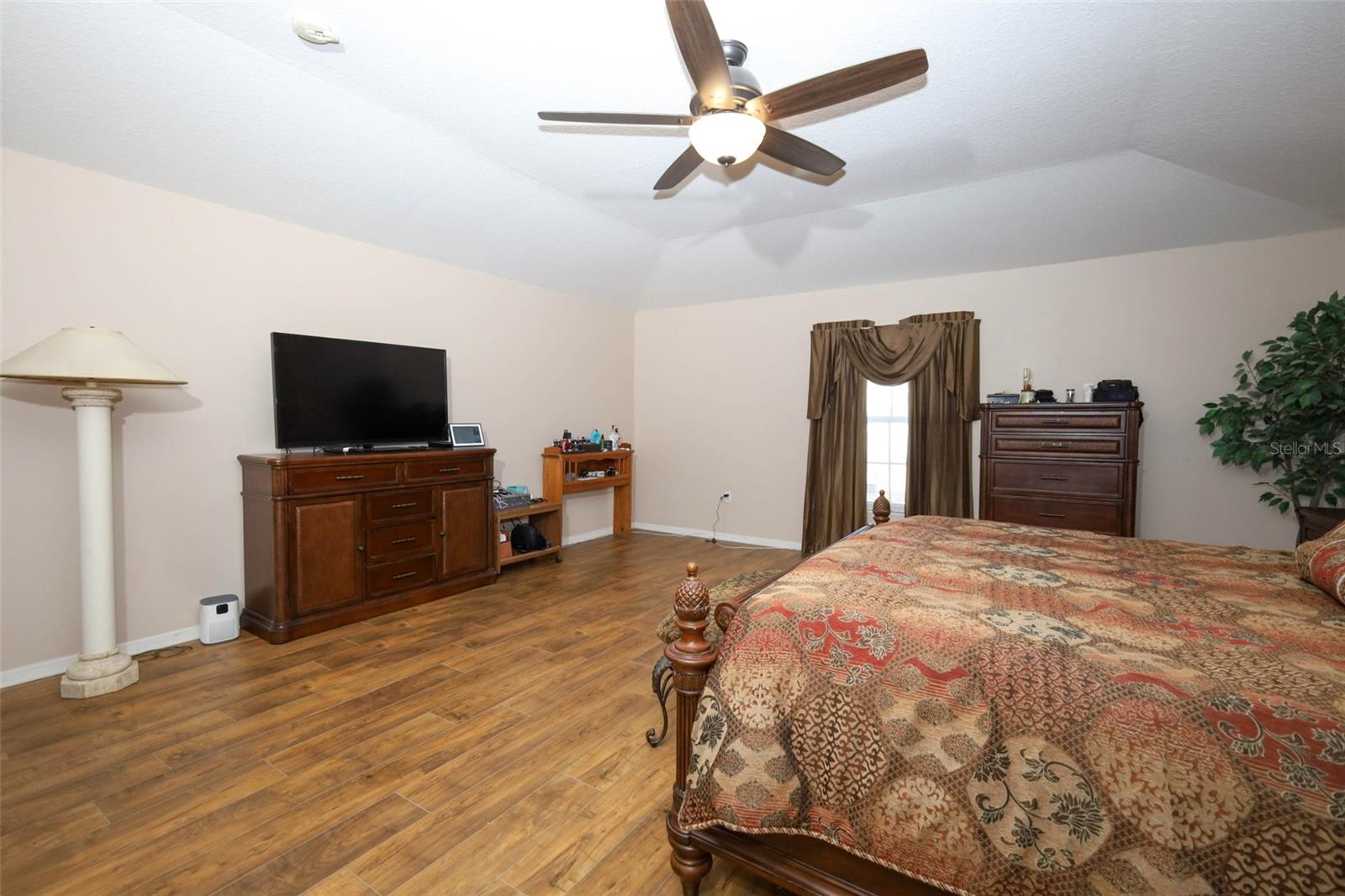 210 Pinefield Dr Property Photo 17