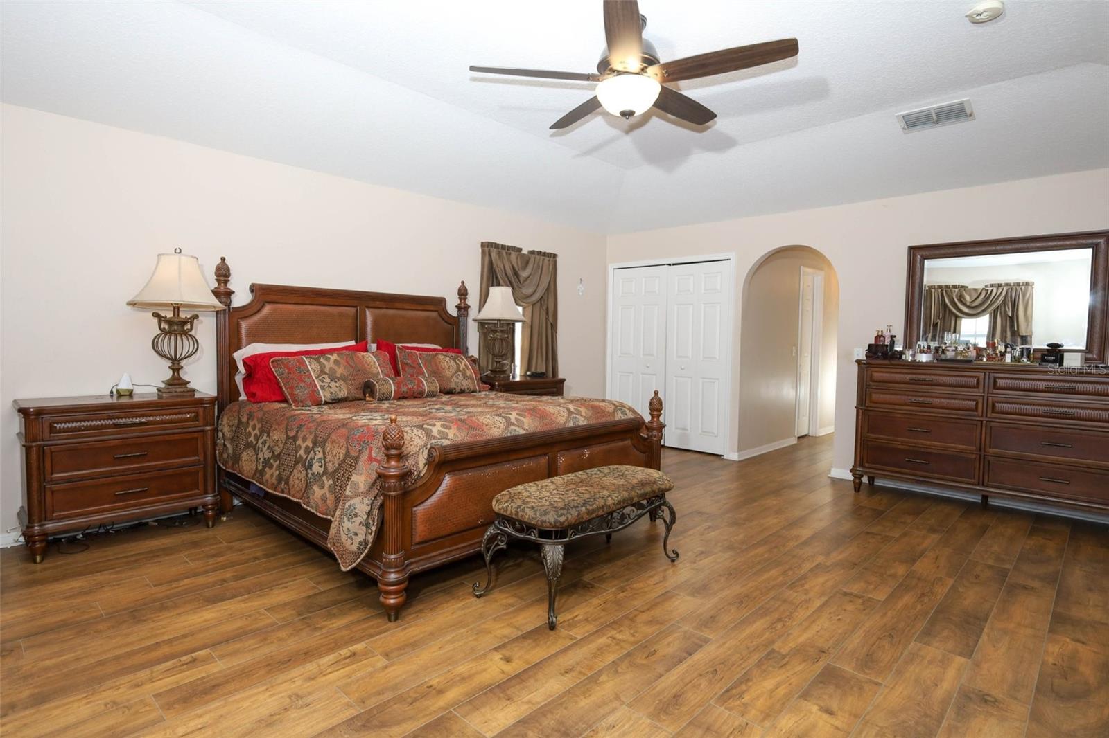 210 Pinefield Dr Property Photo 18
