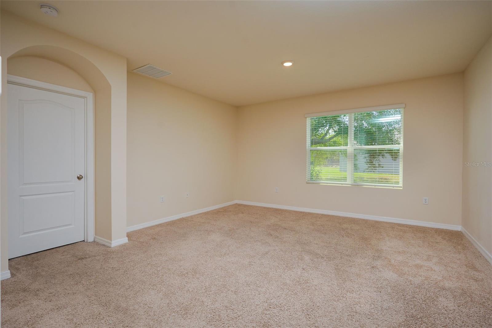660 Cotulla Dr Property Photo 15