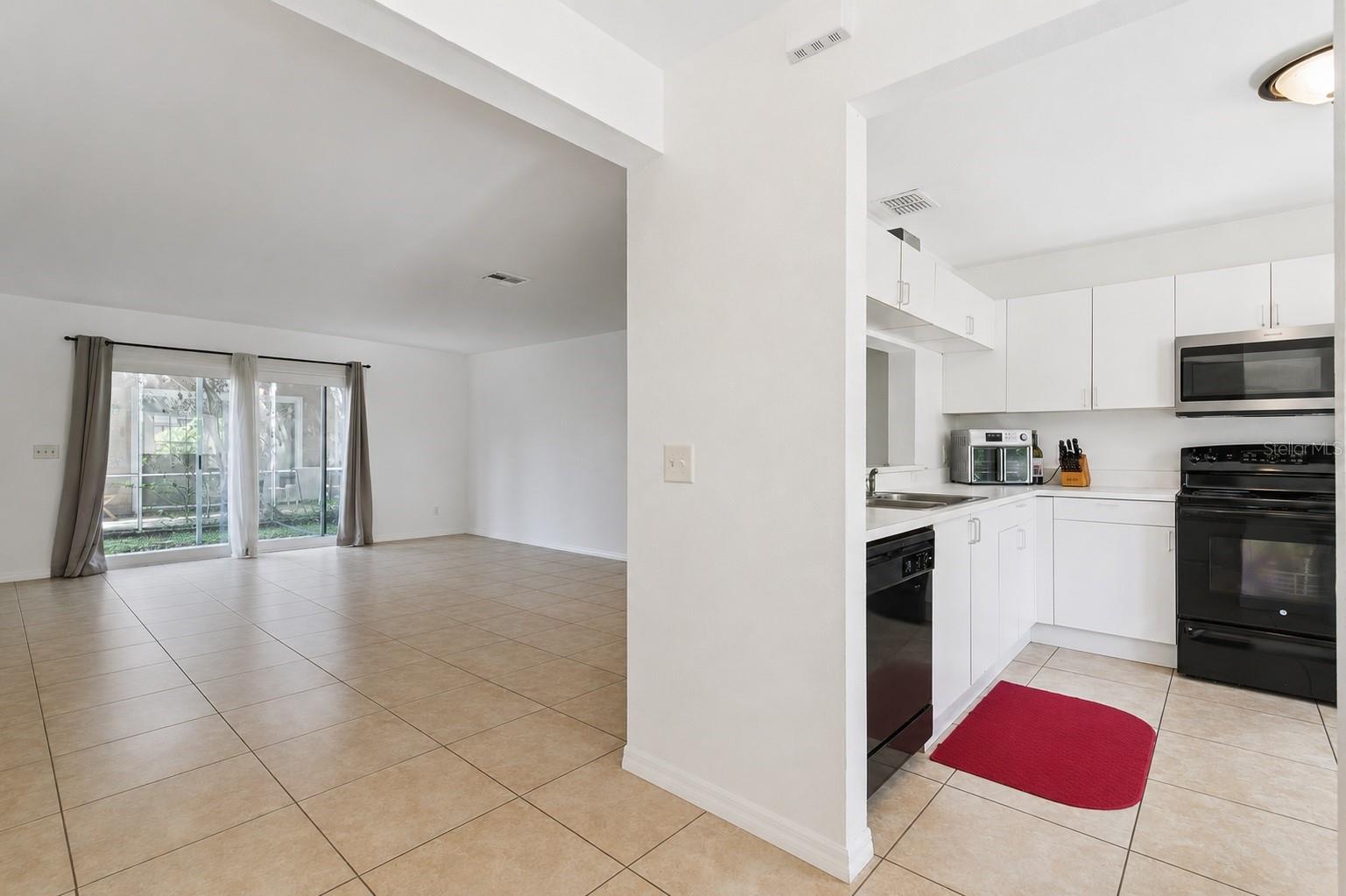 5989 Braemar Pl #102 Property Photo 8