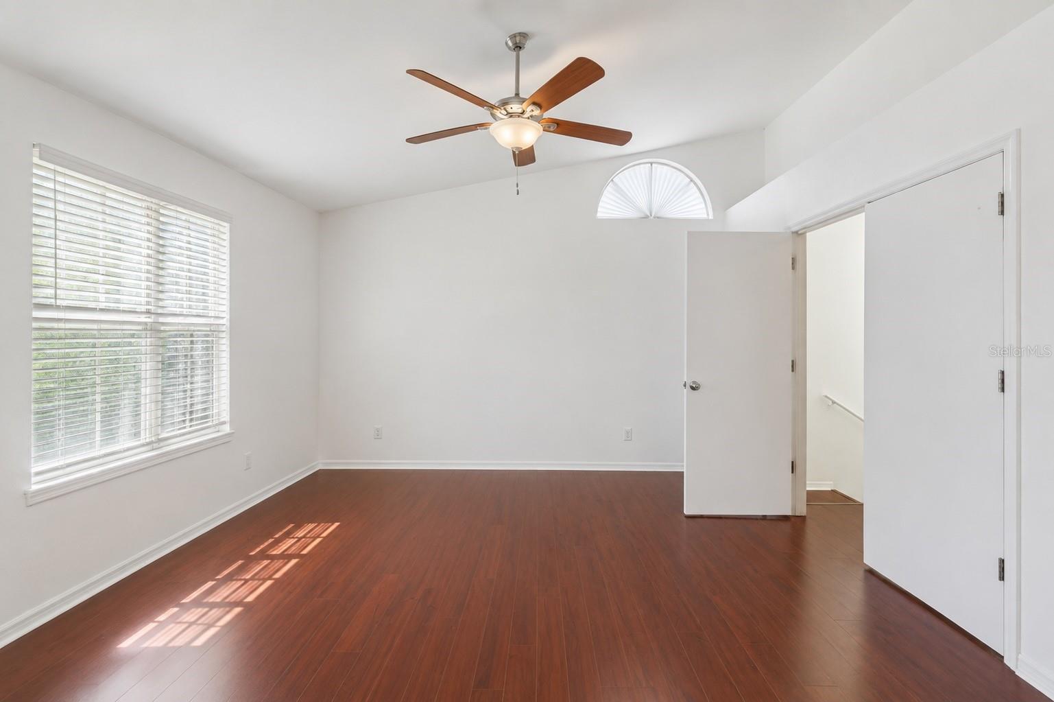 5989 Braemar Pl #102 Property Photo 17
