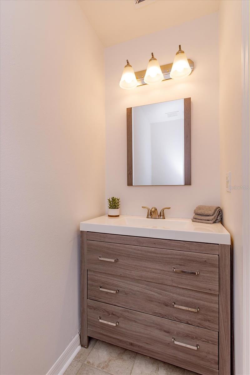 671 Post Oak Cir #107 Property Photo 7