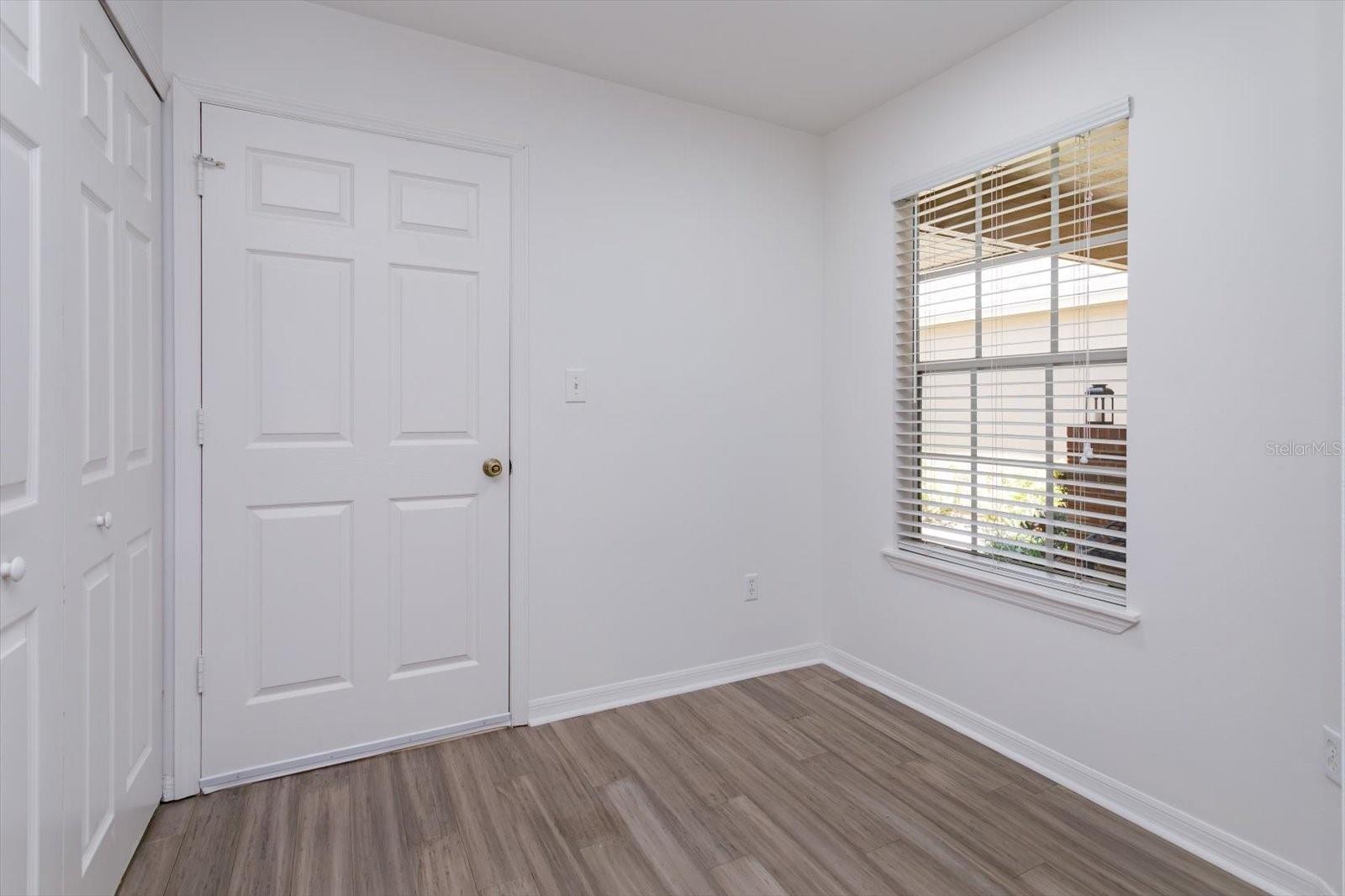 671 Post Oak Cir #107 Property Photo 11