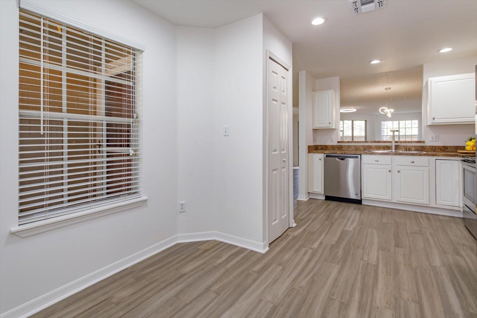 671 Post Oak Cir #107 Property Photo 13