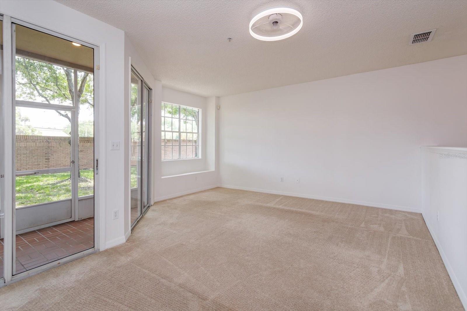 671 Post Oak Cir #107 Property Photo 23