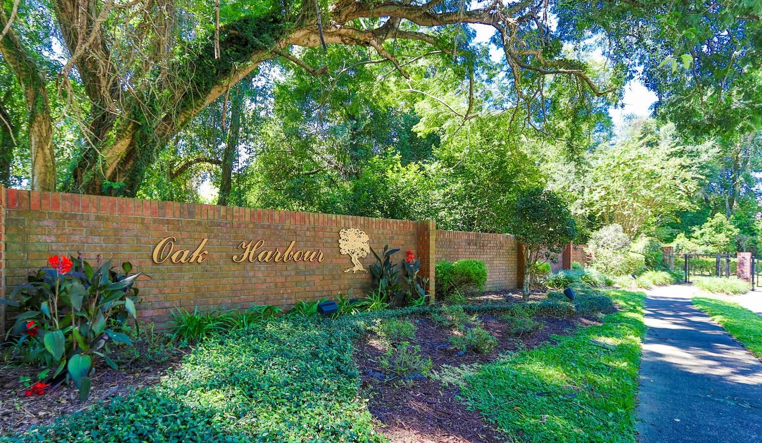 671 Post Oak Cir #107 Property Photo 45