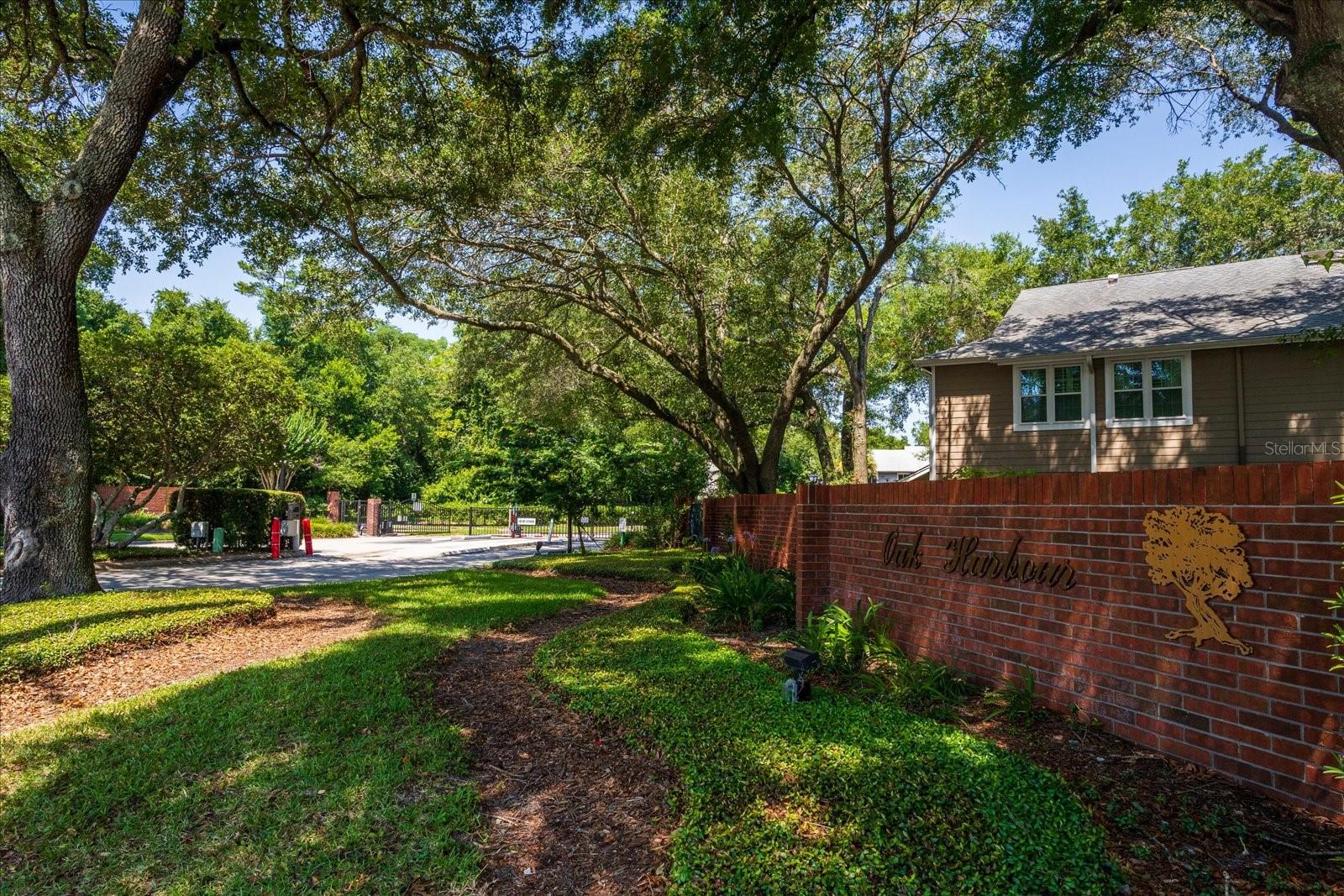 671 Post Oak Cir #107 Property Photo 47