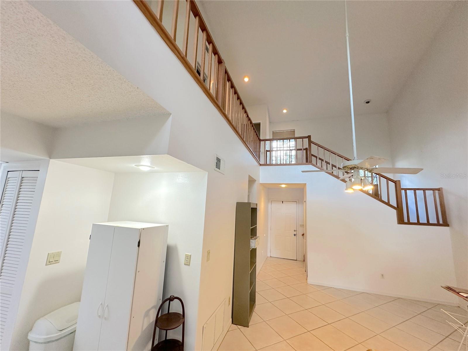 4004 Crossroads Pl Property Photo 5