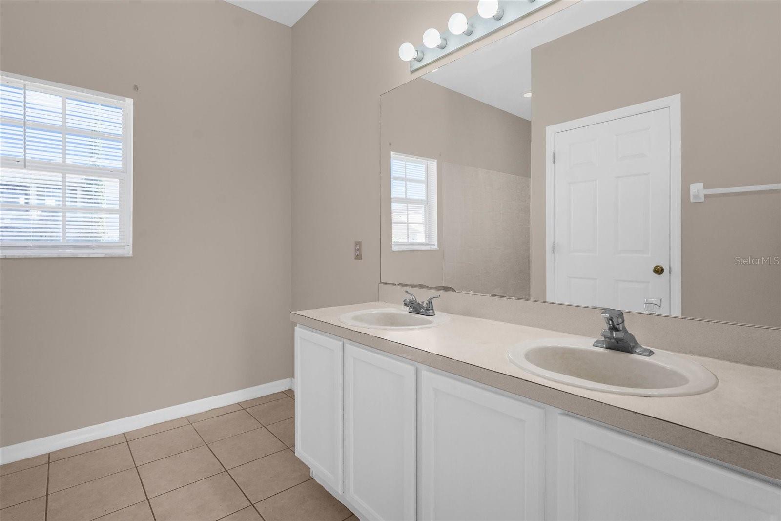 29 Andora Ct Property Photo 12