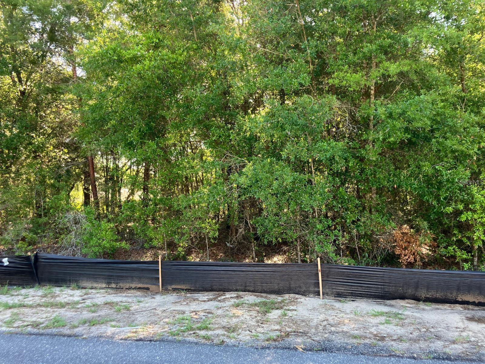 8227 N GALENA AVE Property Photo 1