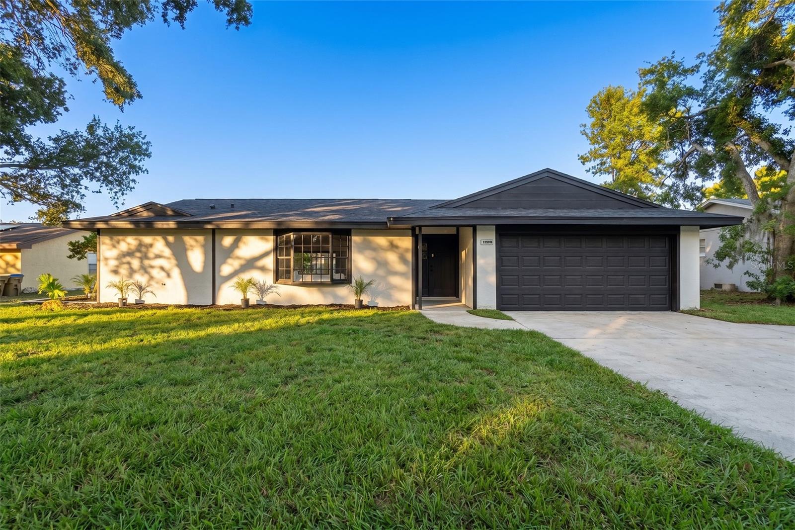 2661 ELLEN AVE