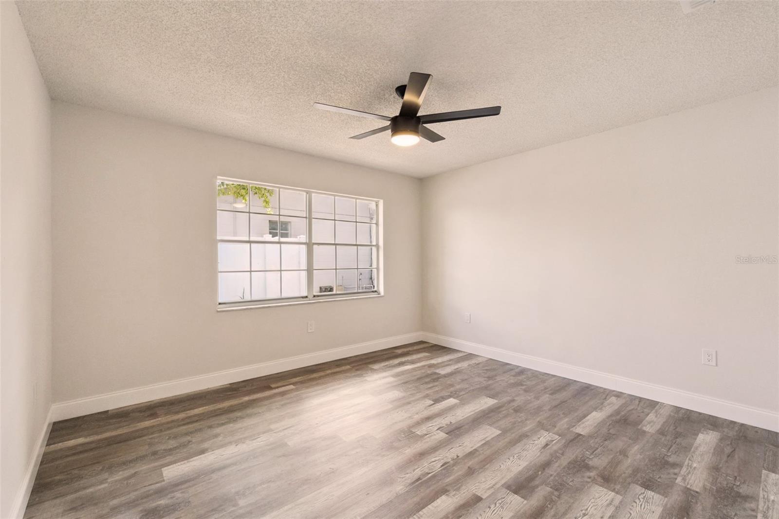 2661 Ellen Ave Property Photo 17