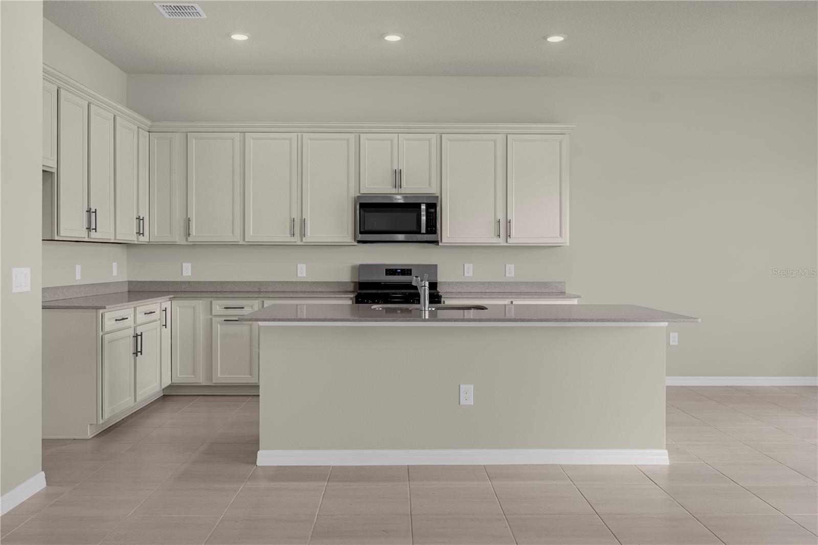 10411 Park Estates Avenue Property Photo 14