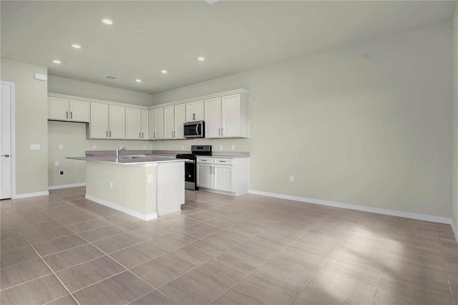 10411 Park Estates Avenue Property Photo 18