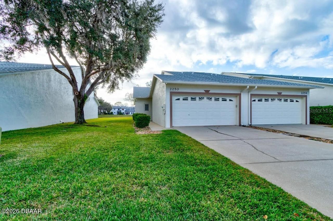 2250 CANDLEWOOD LN E Property Photo 1