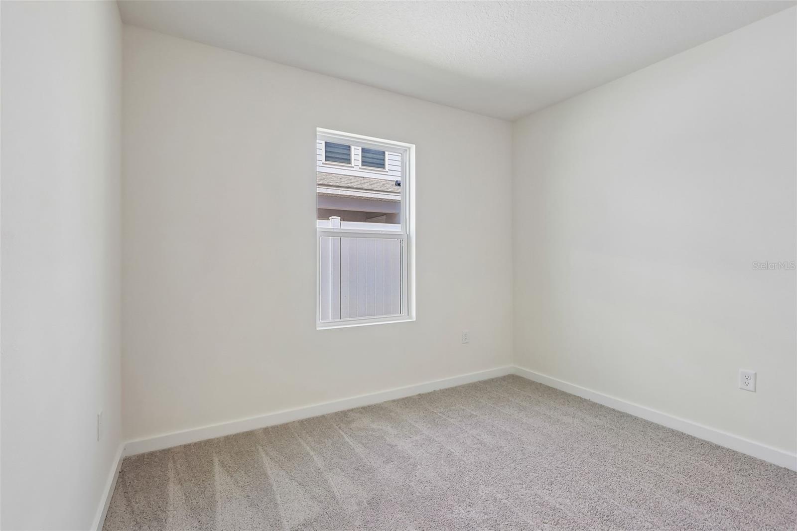 2700 Meadow Crest Dr Property Photo 14