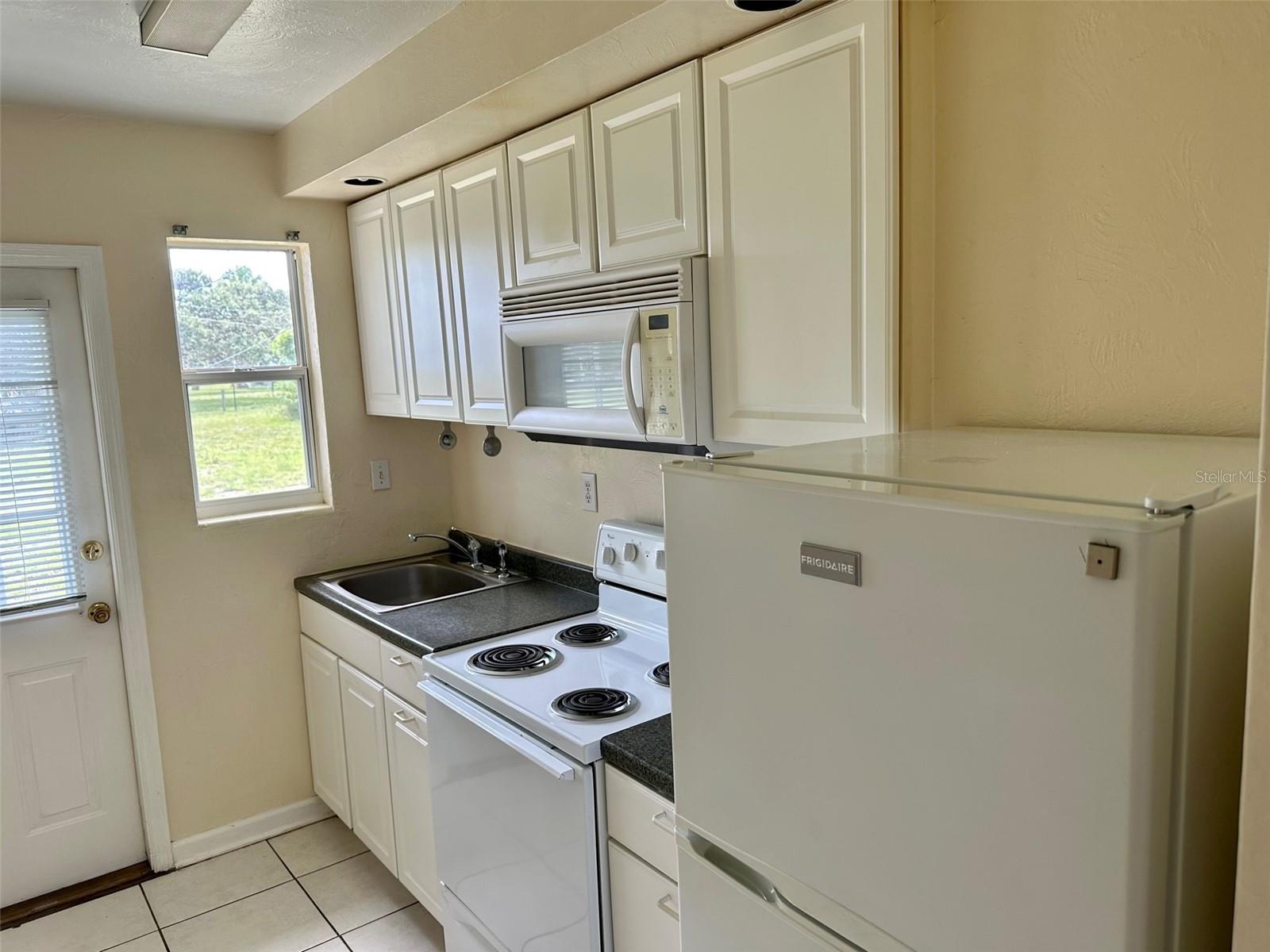 7 Cypress Cir Property Photo 6