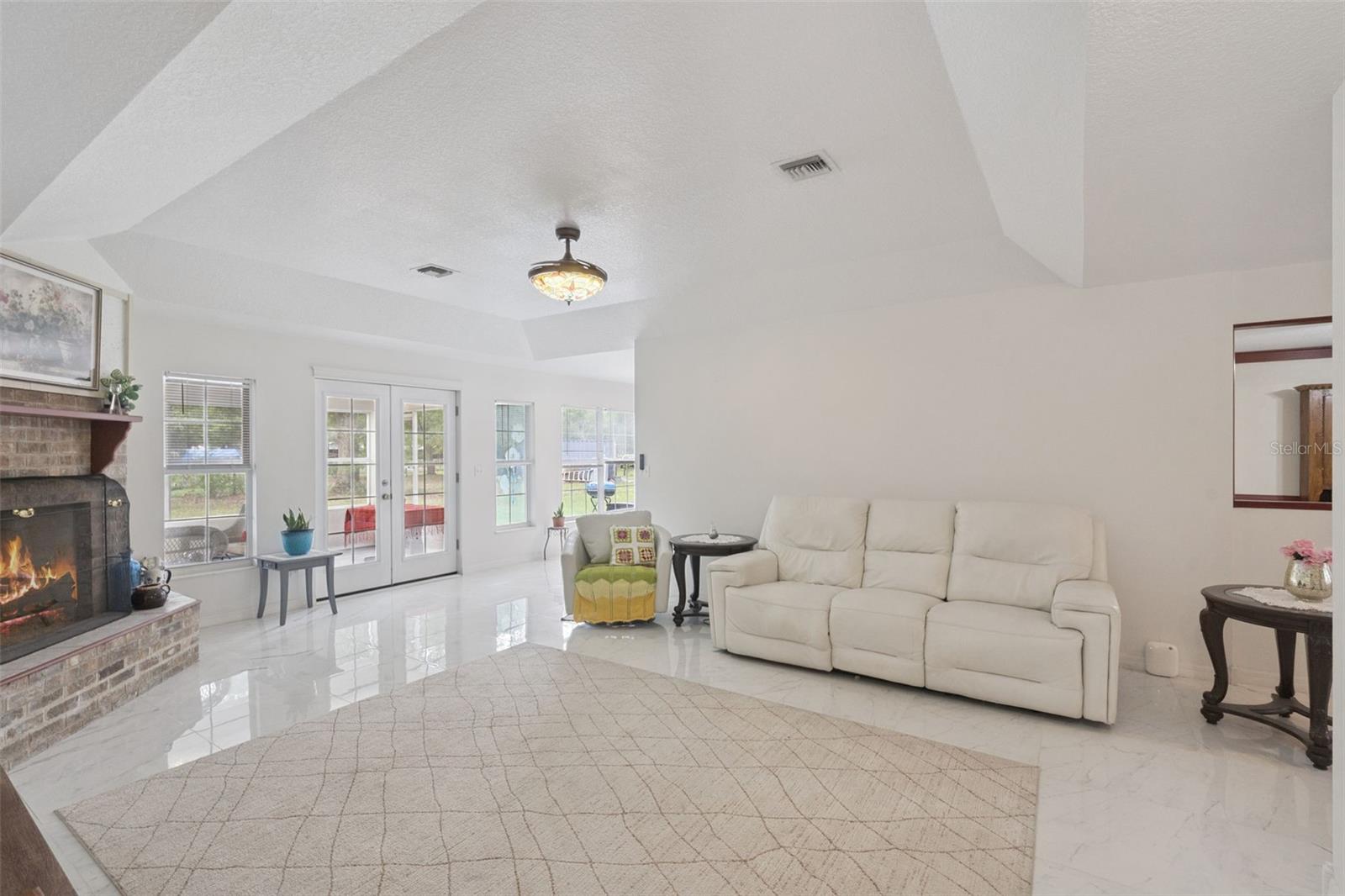 22726 Winterwillow Ln Property Photo 6