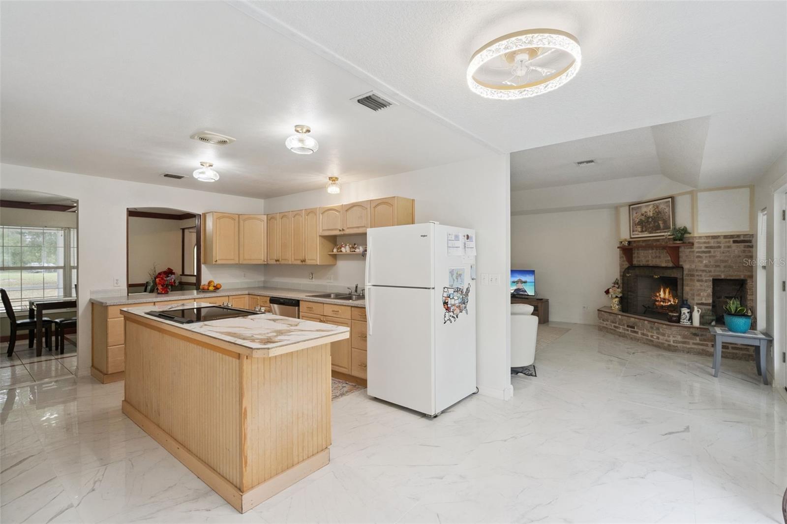 22726 Winterwillow Ln Property Photo 10