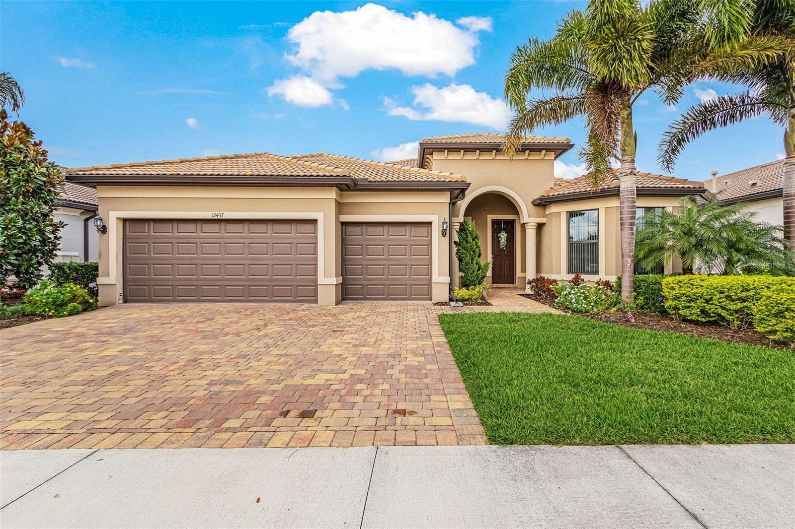 12437 Golden Sage Dr Property Photo 2