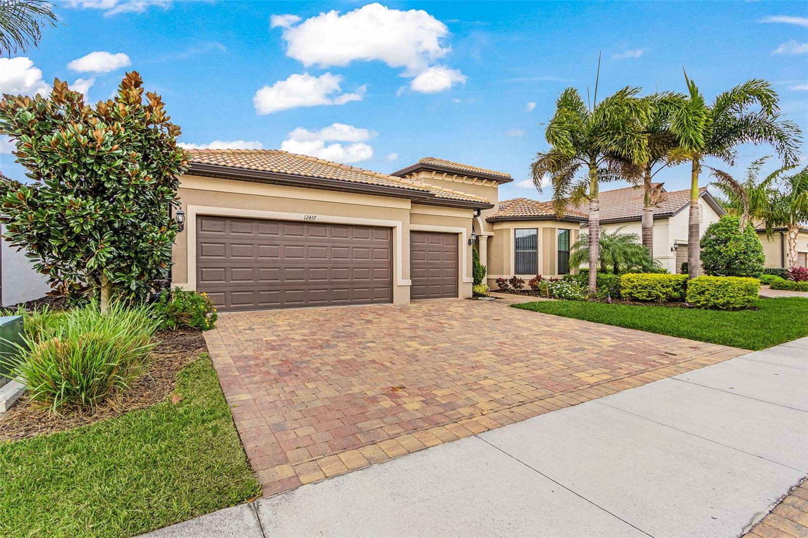 12437 Golden Sage Dr Property Photo 3