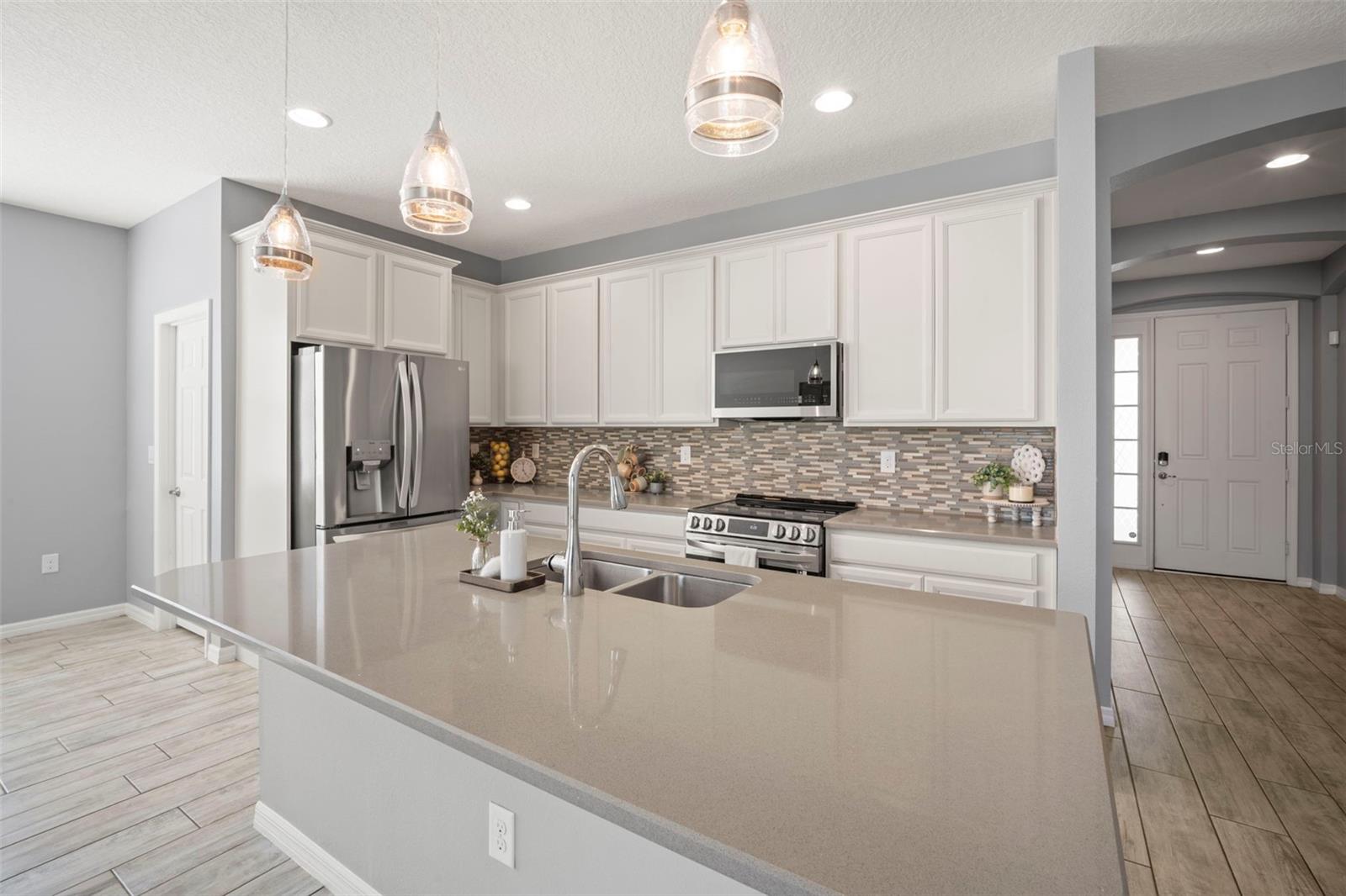 3261 Bethpage Loop Property Photo 8