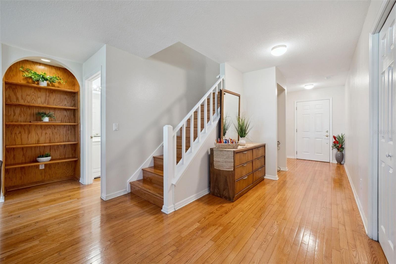 436 Opal Ct Property Photo 4