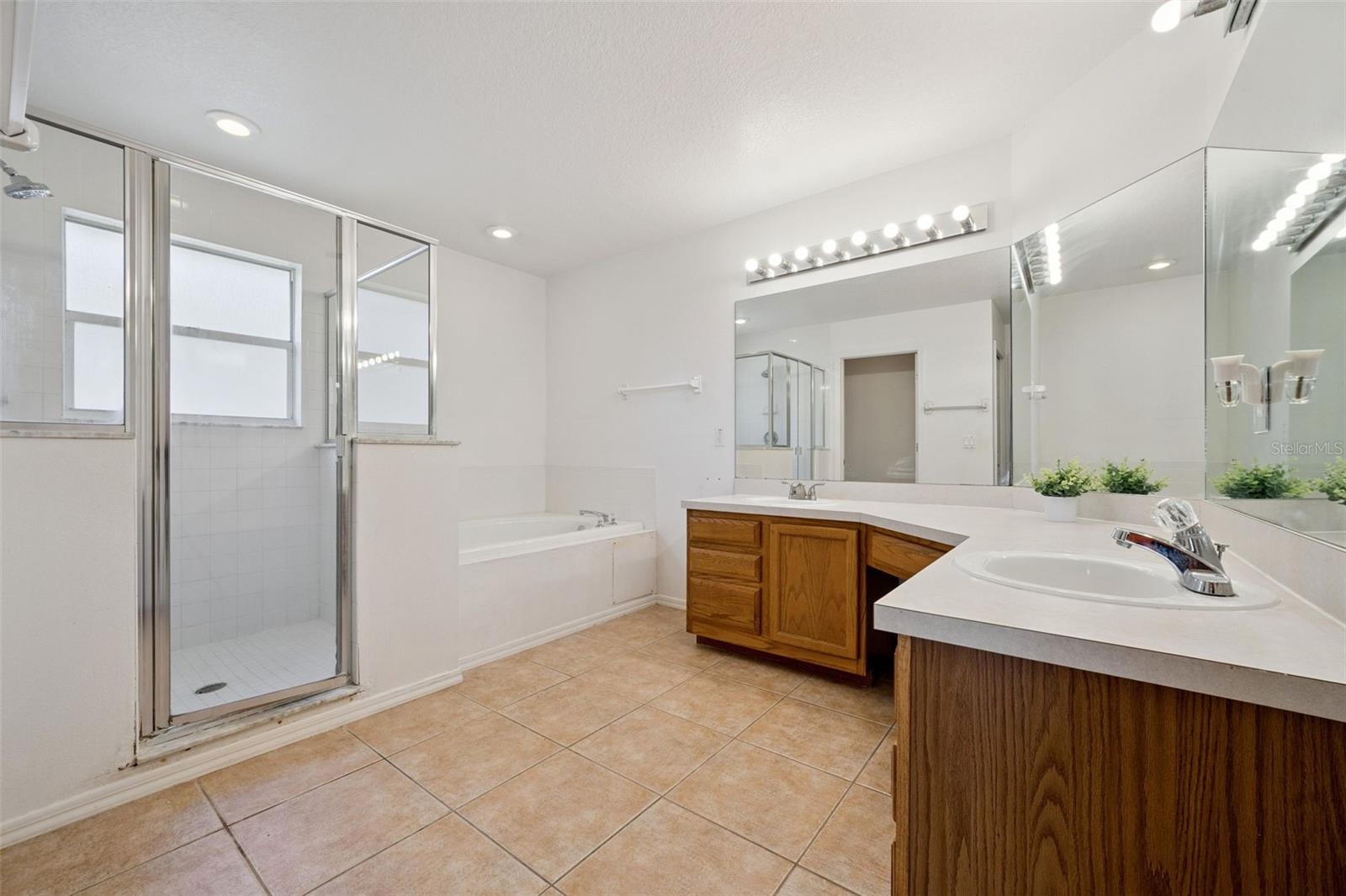 436 Opal Ct Property Photo 28